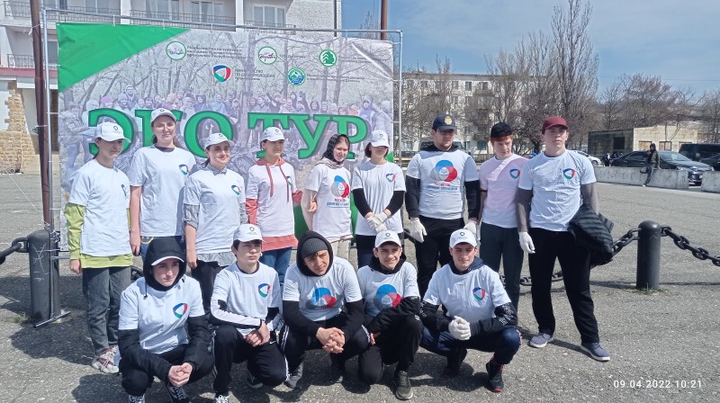 В поселке Дубки Казбековского района прошла акция «Эко-тур»