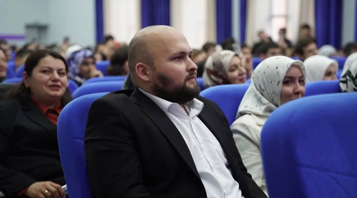 В Махачкале состоялся Большой Фестиваль чествования добровольцев