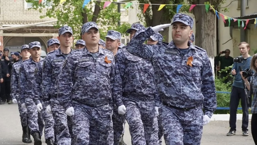 В Махачкале прошли «Парады у дома ветерана» в честь 81-й годовщины Победы