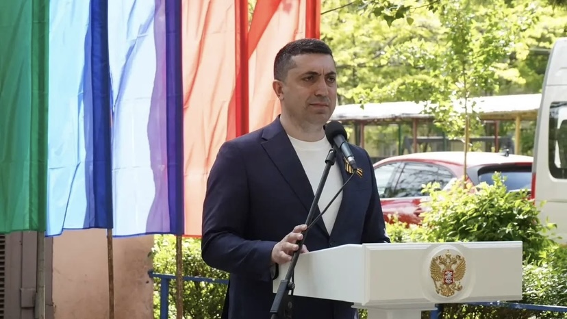 В Махачкале прошли «Парады у дома ветерана» в честь 81-й годовщины Победы